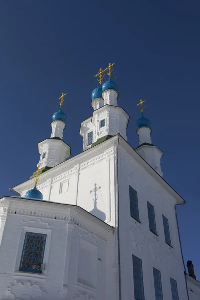 Cúpula da igreja da Santíssima Trindade no Verde. Totma, Região de Vologda, Rússia — Fotografia de Stock