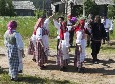 Kırsalda bir yürüyüş.