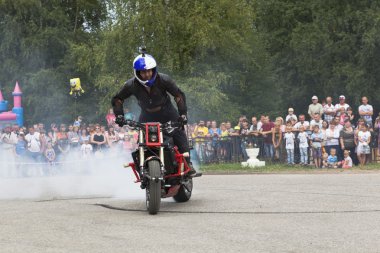 Motosiklet alexei agresif sürüş kalinin