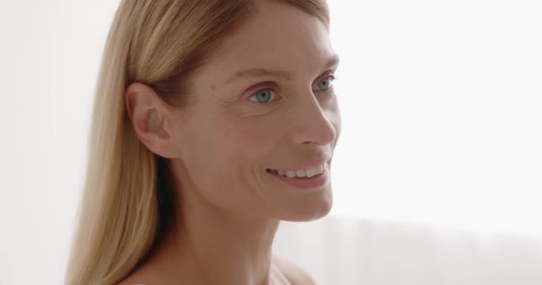 Senior Positive Lady Close Portrait Beautiful Gorgeous 50S Mid Aged — Stock Video