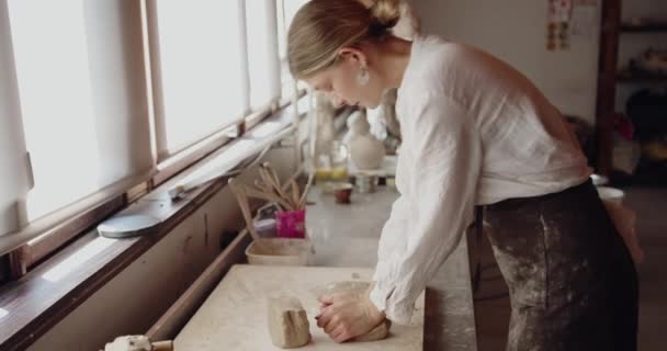 Work Your Hands Closeup Creative Woman Molding Raw Clay Sculpturing — Stock Video
