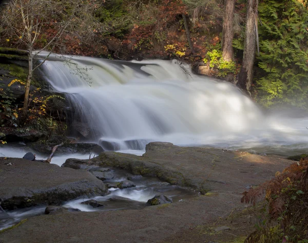 Queda de água do rio Millstream — Fotografia de Stock