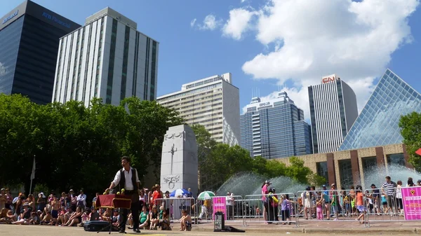 Edmonton 's street performer festival — Stockfoto