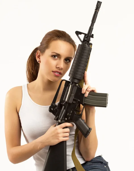 Mujer con rifle —  Fotos de Stock