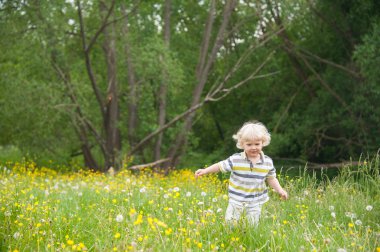 Etkin açık hava oyunları