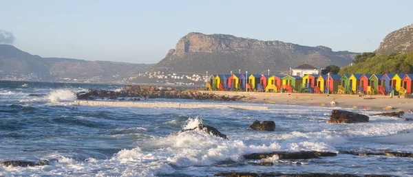 St james bunte Strandhütten, Kapstadt, Südafrika — Stockfoto