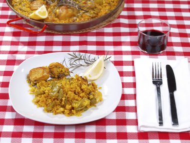 Paella.