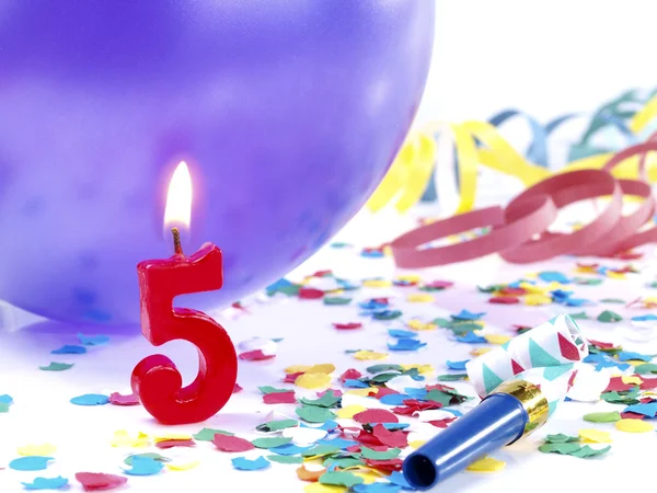 Candele di compleanno che mostrano il numero 5. — Foto Stock