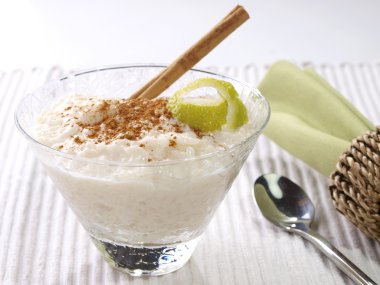 sütlaç - arroz con leche