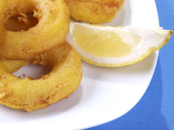 Calamares a la romana - Fried calamari — Stock Photo, Image