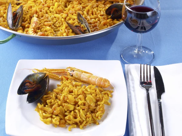 Fideuá - paella de macarrão — Fotografia de Stock