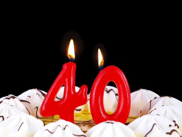 Torta di compleanno con candele rosse che mostrano il numero 40 — Foto Stock