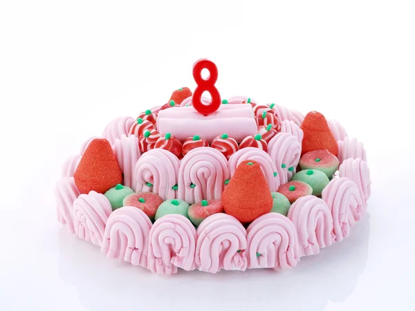 День рождения торт с красными свечами показывает Nr. 8 месяцев — стоковое фото