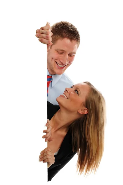 genç erkek ve kadın bekçilik birbirine bakarak imzalamak