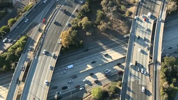 Aerial footage of Los Angeles freeways and suburbs — Stock Video