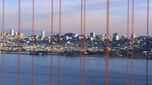 Zaman atlamalı, san fran arasında golden gate Köprüsü günbatımı — Stok video