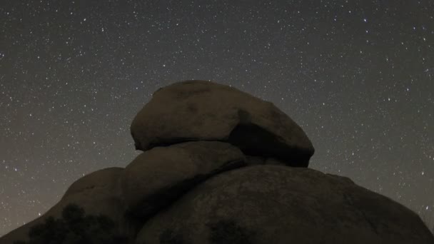 밤에 사막 풍경 — 비디오