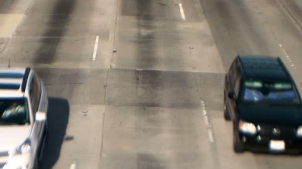 로스 앤젤레스에서 바쁜 고속도로의 시간 경과 — 비디오