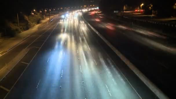 Upływ czasu od ruchliwej autostrady w nocy, los angeles — Wideo stockowe