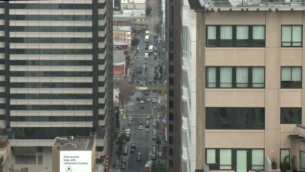 Şehir trafiği zaman atlamalı yukarıda — Stok video