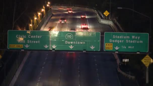 Time Lapse of Traffic heading towards Los Angeles City at Night — Stock Video