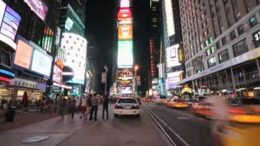 NYC times Meydanı zaman atlamalı