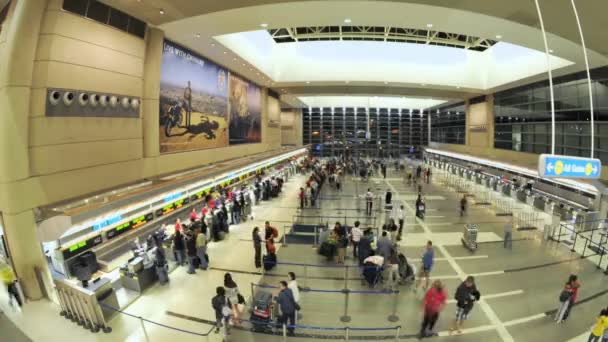 LAX International Airport - Время покажет — стоковое видео