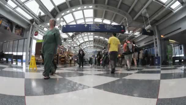 Aeropuerto Internacional - Time Lapse — Vídeos de Stock