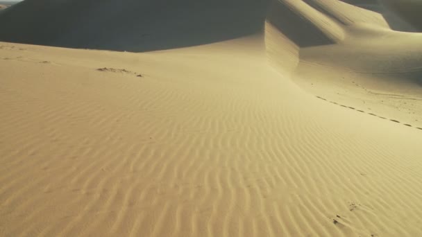 Zeitraffer der Sanddünen in der kalifornischen Wüste — Stockvideo