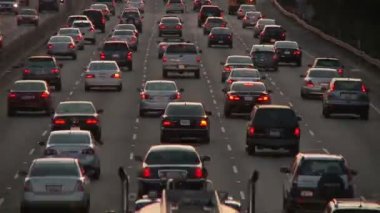 gece - zaman atlamalı meşgul karayolunda trafik