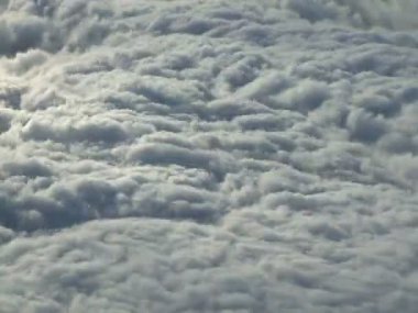 zaman aralıklı çekim - bulutların üstünde