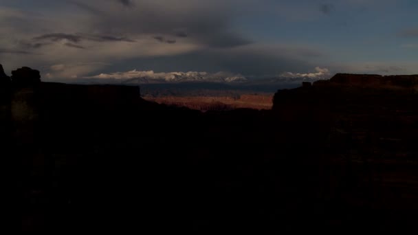 Parque Nacional de Terras de Canyon Sunrise — Vídeo de Stock