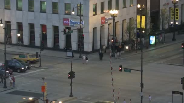 Tráfego no centro de Chicago - lapso de tempo — Vídeo de Stock