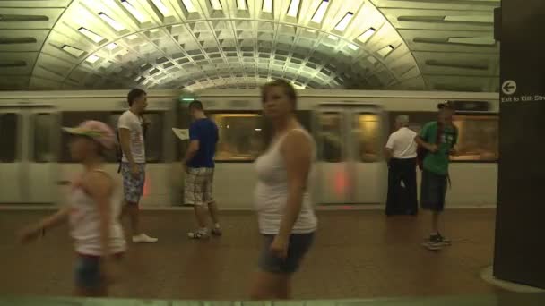 Washington dc metrorail, tunnelbana — Stockvideo