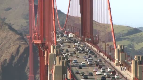 Golden gate bridge trafik — Stockvideo