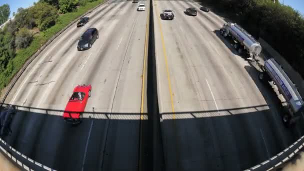 都市高速道路のトラフィックの時間経過 — ストック動画