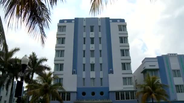 Lapso de tempo do edifício miami art deco — Vídeo de Stock