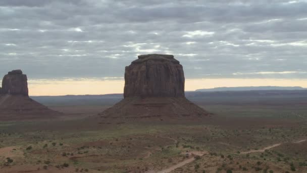 Monument Valley nap árnyékok idő telik el — Stock videók
