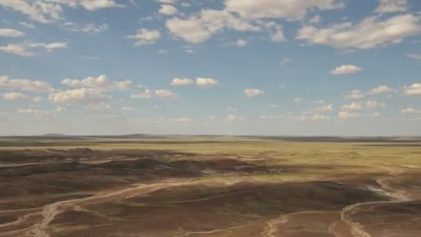 Naturen mooiste - timelapse van wolken over terrein — Stockvideo