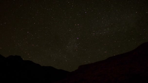 山の背後にある星の時間経過 — ストック動画