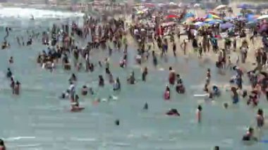 kalabalık plaj santa Monica - zaman atlamalı
