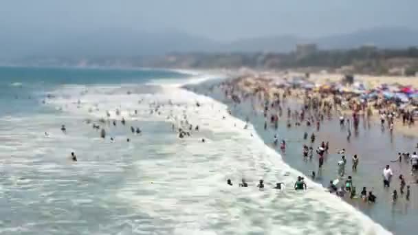 圣塔莫尼卡海滩-倾斜移位，缩放 — 图库视频影像