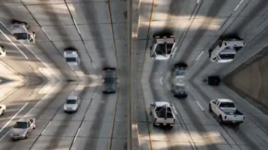 VJ trafik zaman atlamalı