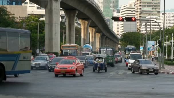 Tráfico en Bangkok Tailandia — Vídeos de Stock
