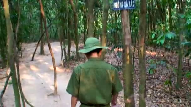 Vietnam Cho Chi Tunnels — Stockvideo