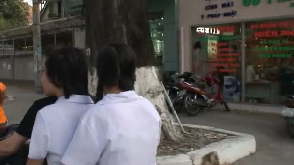 Rušné ulice provoz ve Vietnamu Asie — Stock video