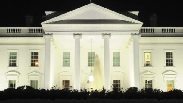 La Casa Blanca en la noche — Vídeos de Stock