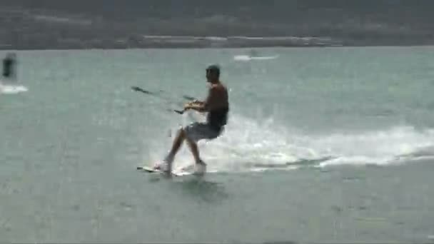 风筝冲浪者在夏威夷毛伊岛 — 图库视频影像