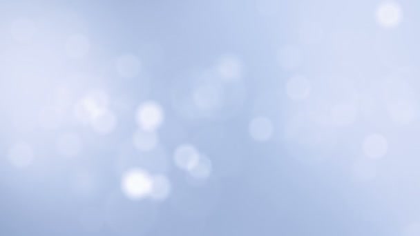 Vol à travers les lumières brillantes dans le ciel 