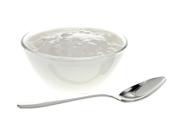 Joghurtschale mit Löffel — Stockfoto